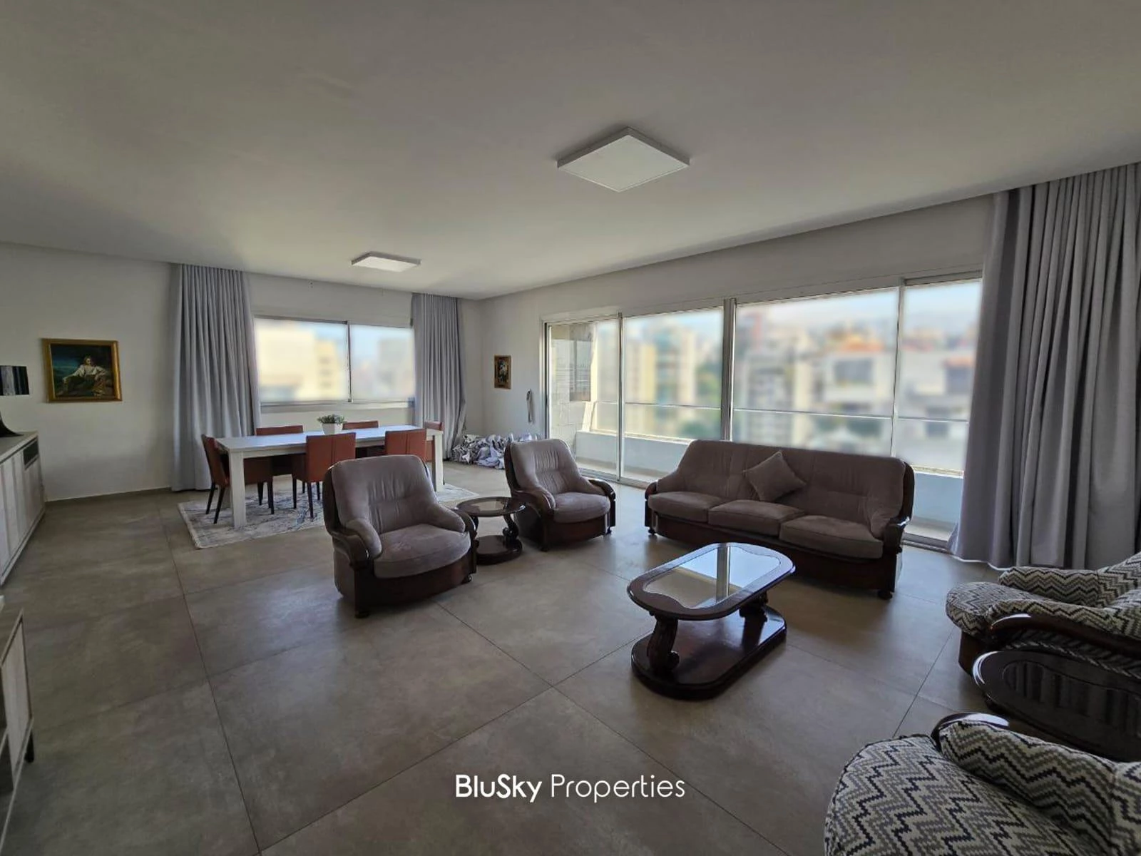 Apartment 240m² City View for Rent in Horch Tabet