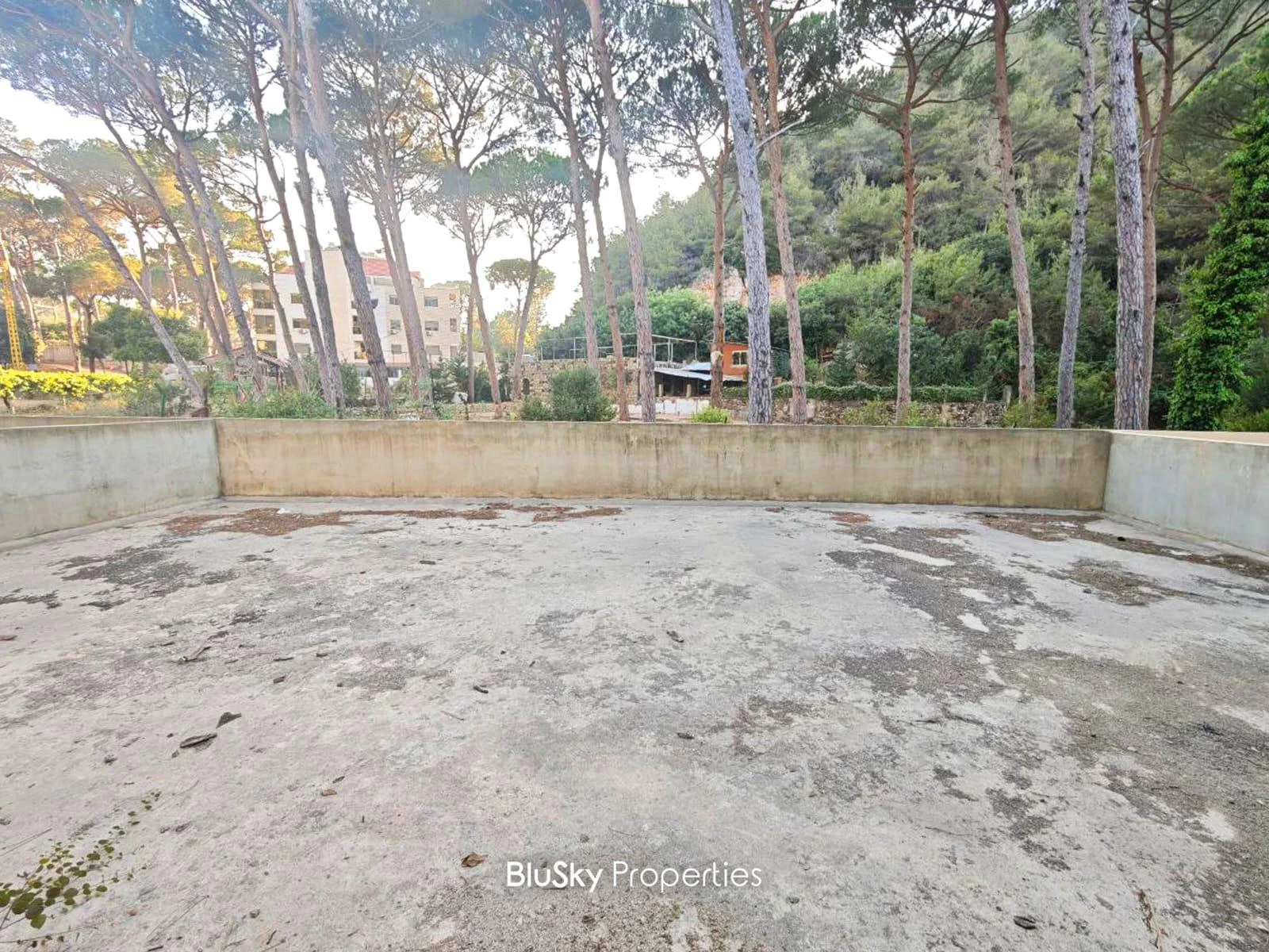Apartment 150m² Garden for Rent in Jouret El Ballout — الصورة 3
