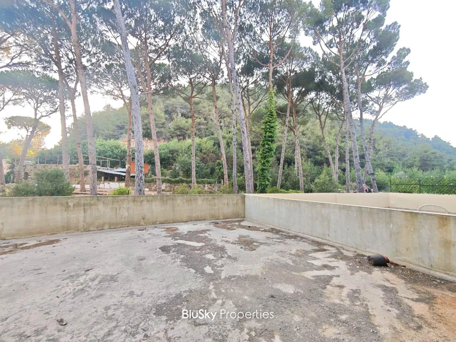 Apartment 150m² Garden for Rent in Jouret El Ballout — الصورة 5