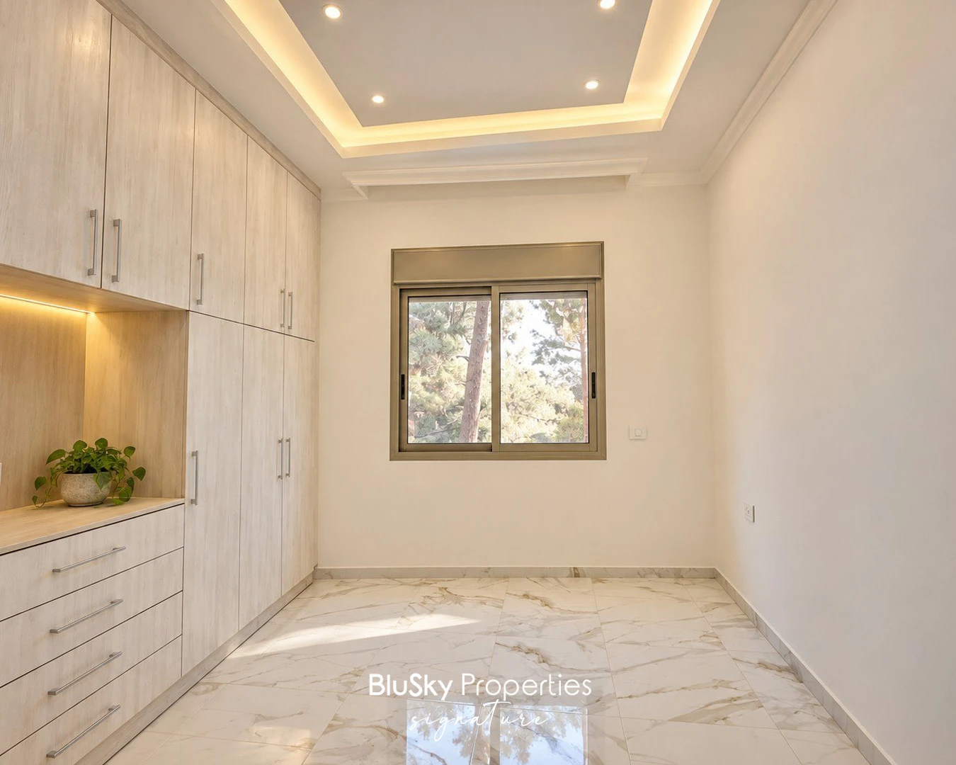 Apartment 150m² with Mountain View for Sale in Jouret El Ballout — photo 3