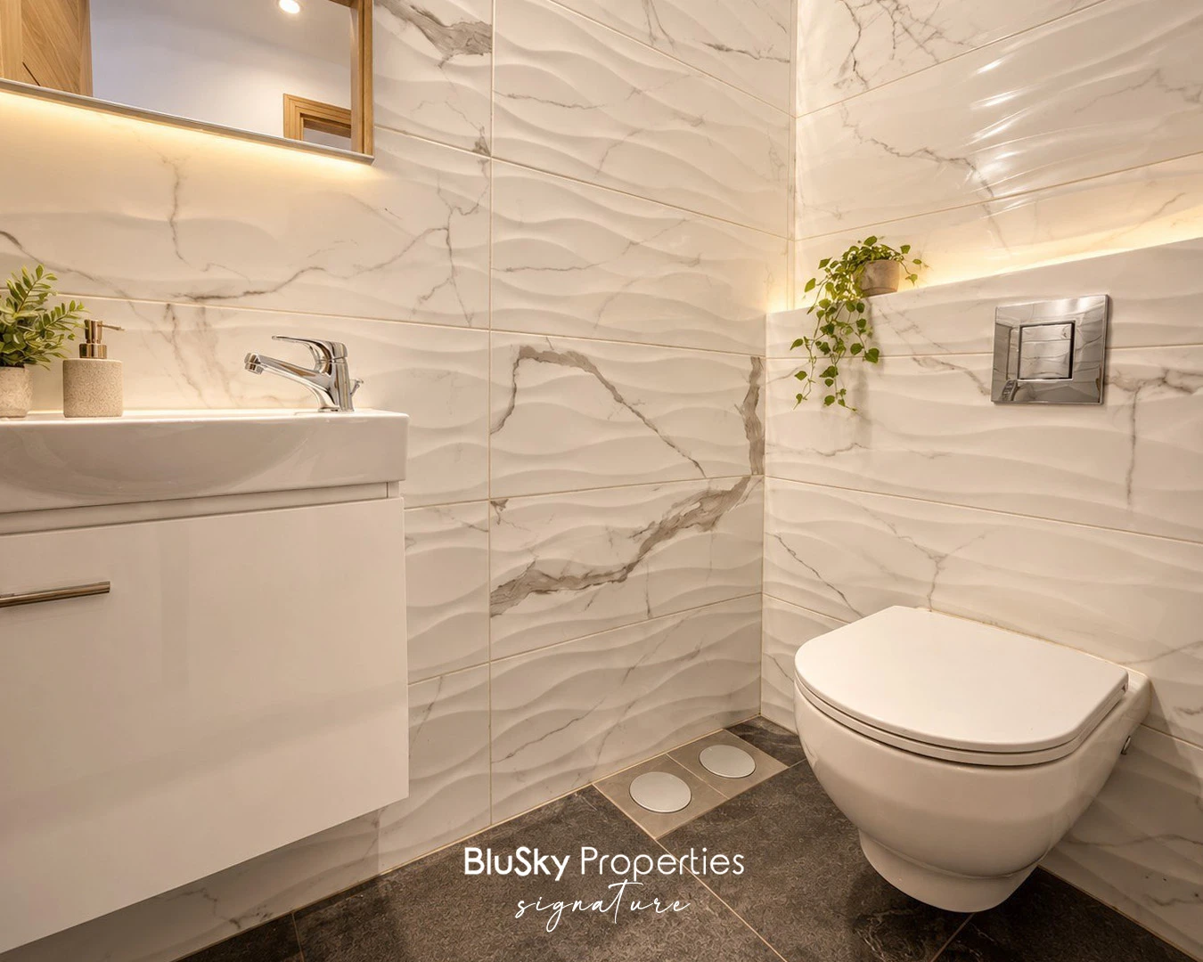 Apartment 150m² with Mountain View for Sale in Jouret El Ballout — photo 4