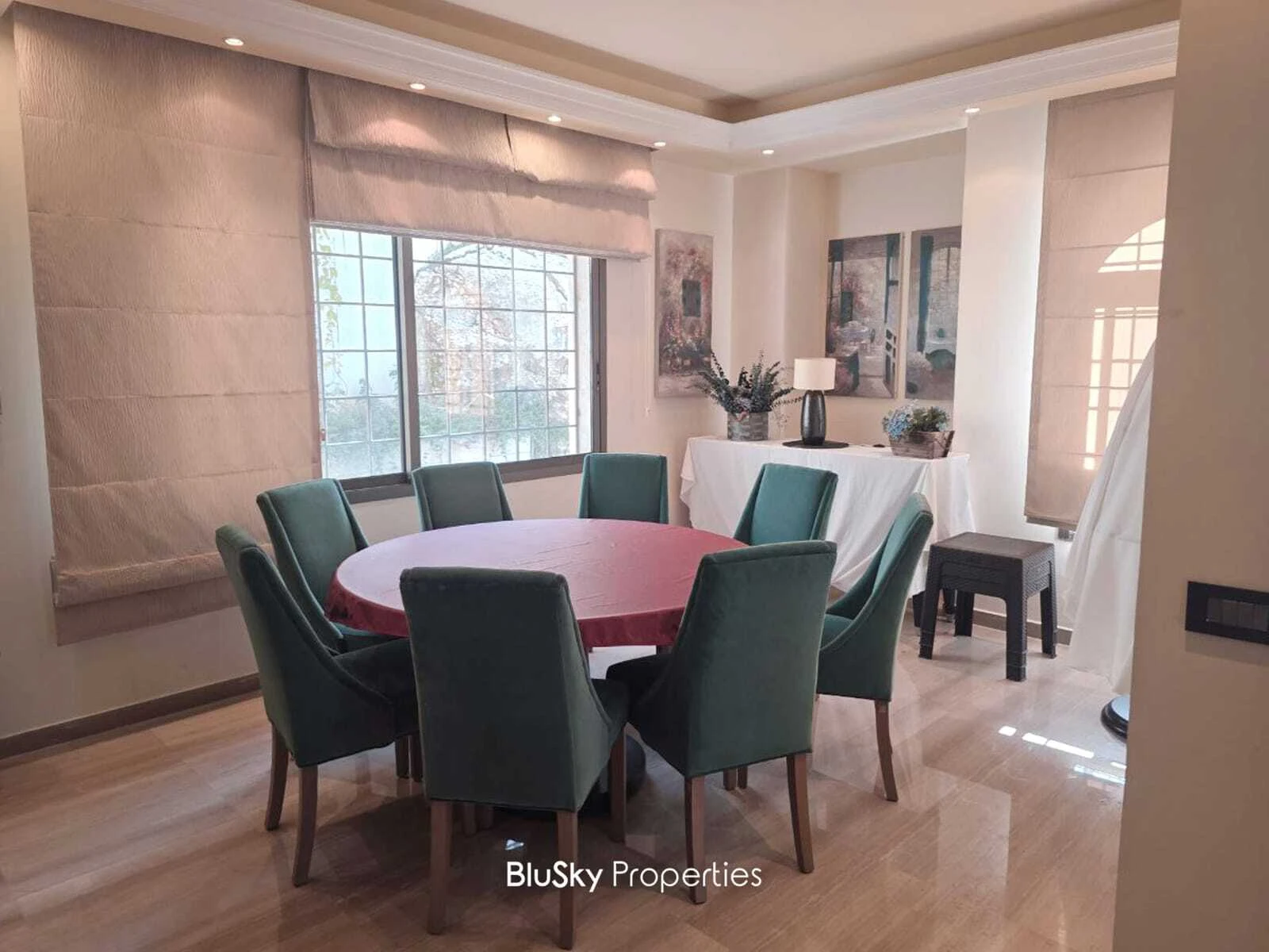 Villa 650m² Land for Rent in Jouret El Ballout — الصورة 5