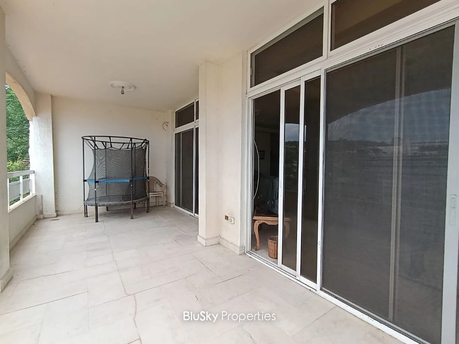 Apartment 250m² with Terrace for Sale in Jbeil — photo 2