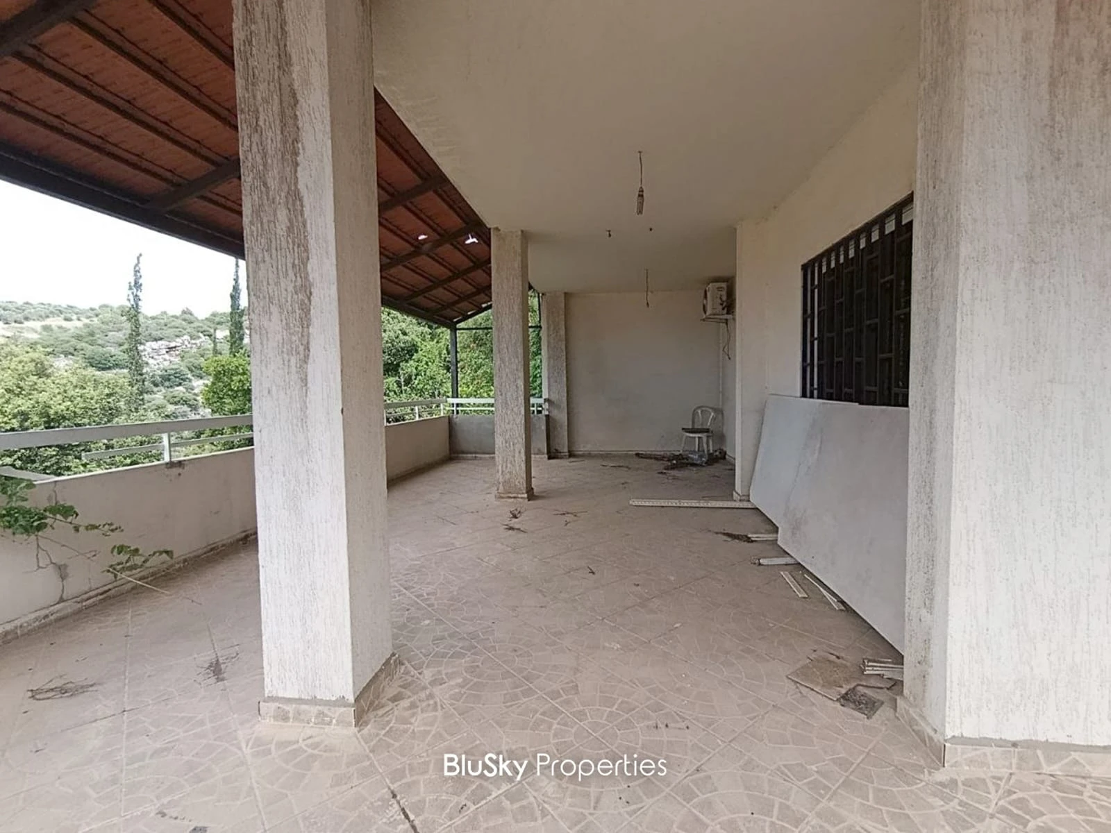 Apartment 250m² with Terrace for Sale in Jbeil — photo 3