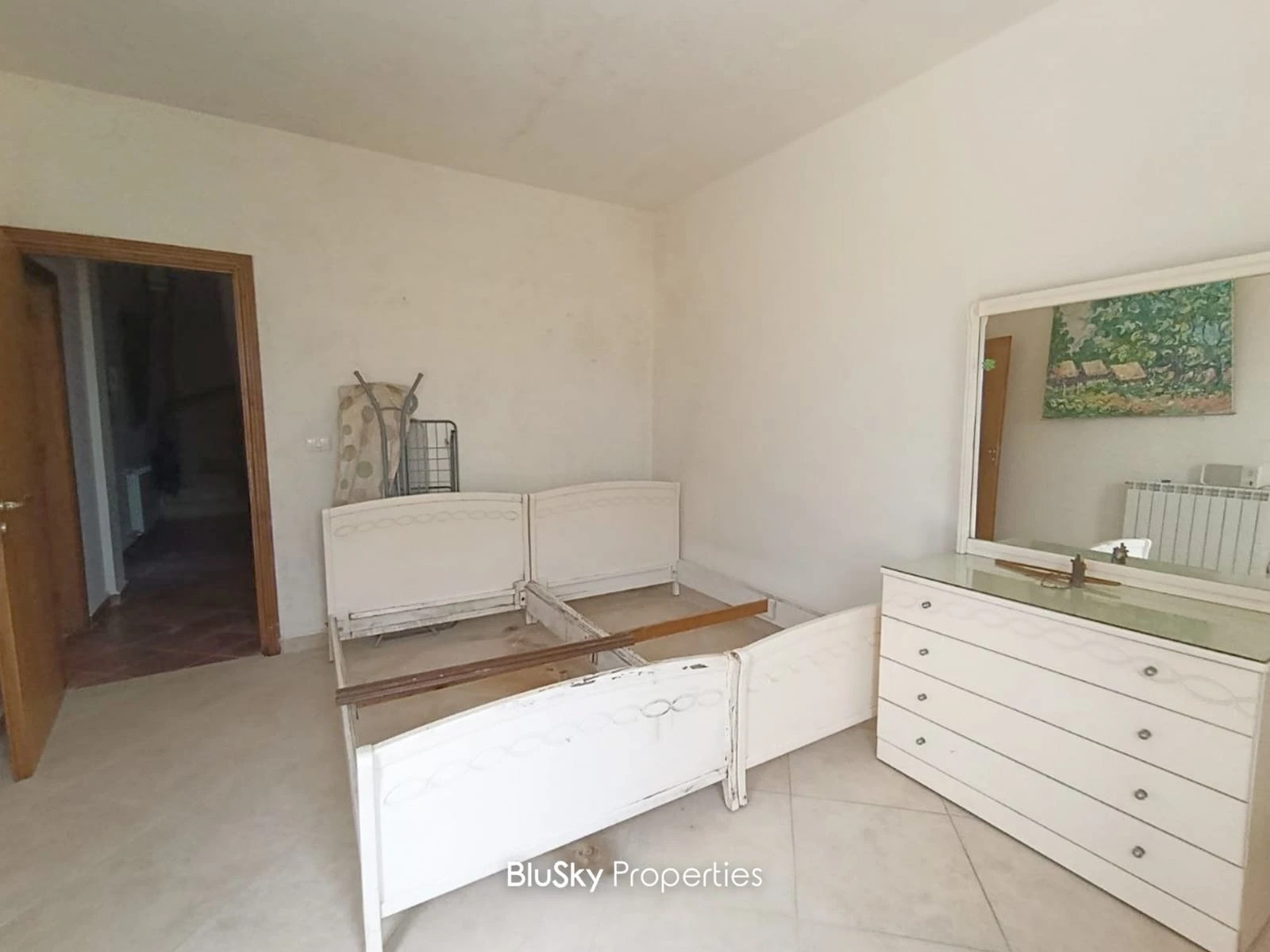 Apartment 250m² with Terrace for Sale in Jbeil — photo 4