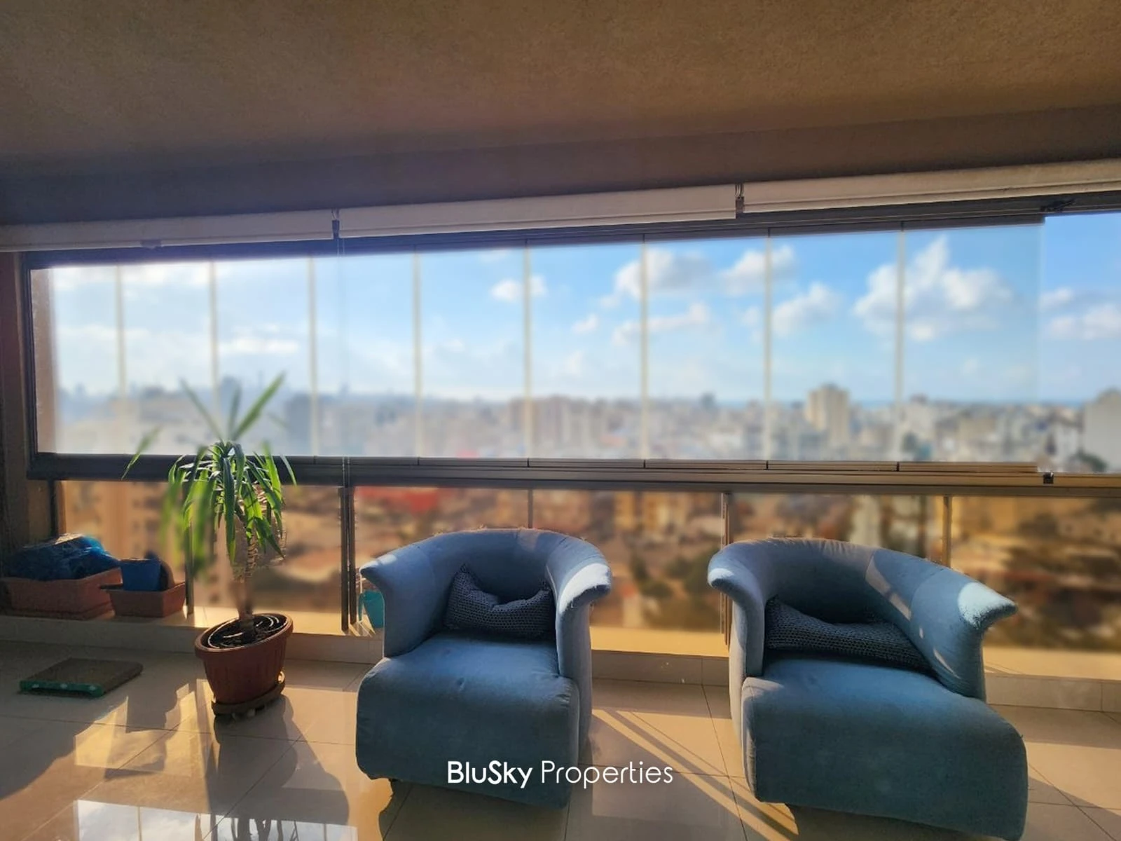 Apartment 165m² with Sea View for Sale in Jdeideh — photo 3