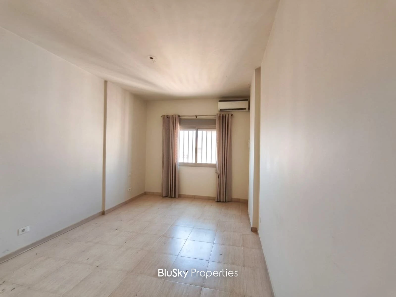 Apartment 170m² for Rent in Jdeideh — الصورة 5