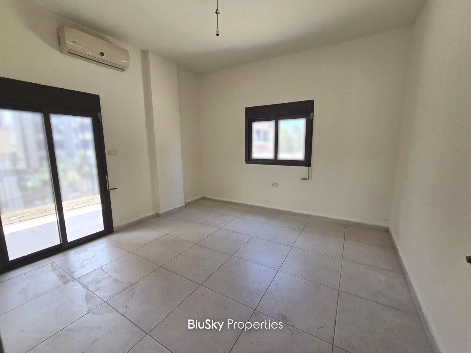 Apartment 180m² for Rent in Jdeideh — الصورة 4