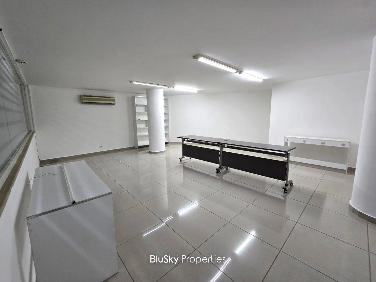 Office 200m² 9 Rooms for Rent in Jdeideh — الصورة 3
