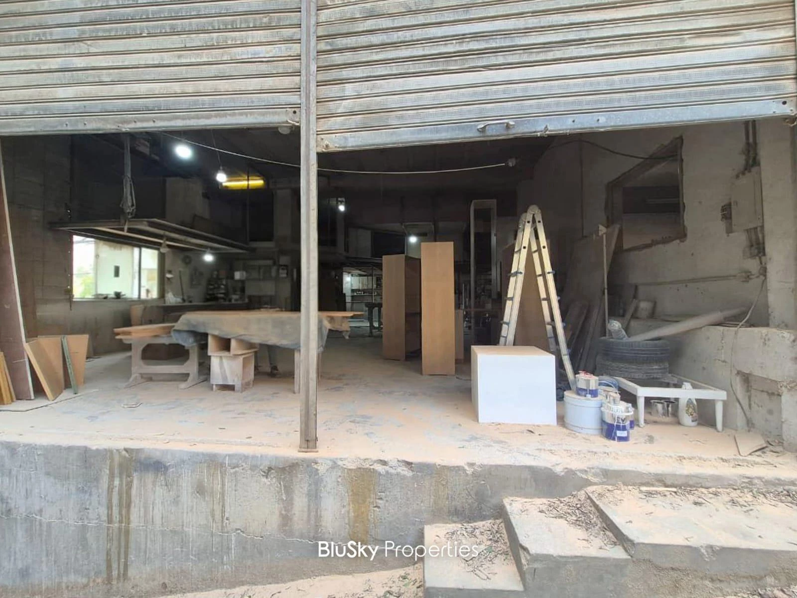 Warehouse 330m² for Sale in Jdeideh — photo 3