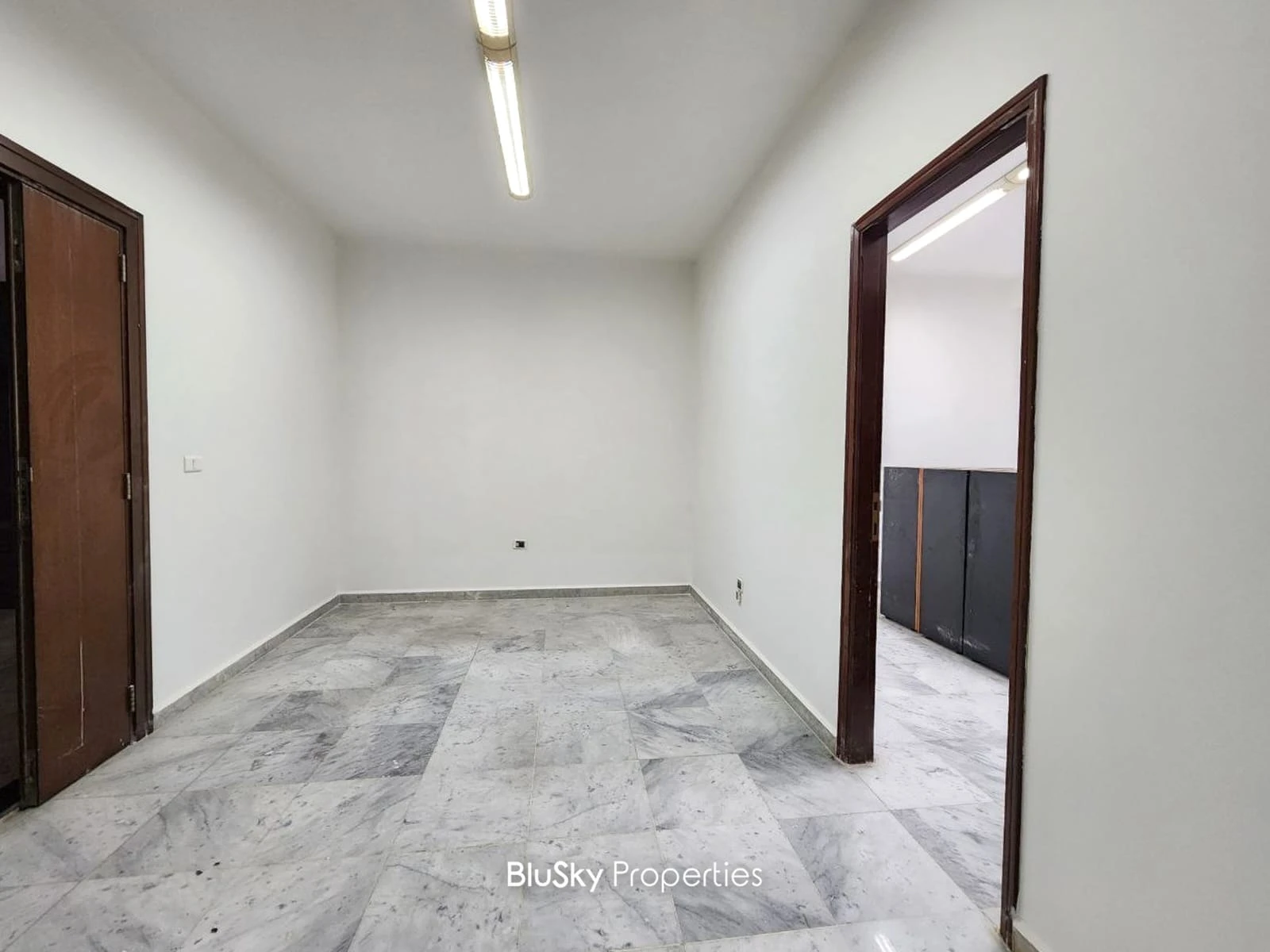Office 65m² for Rent in Jdeideh — الصورة 3