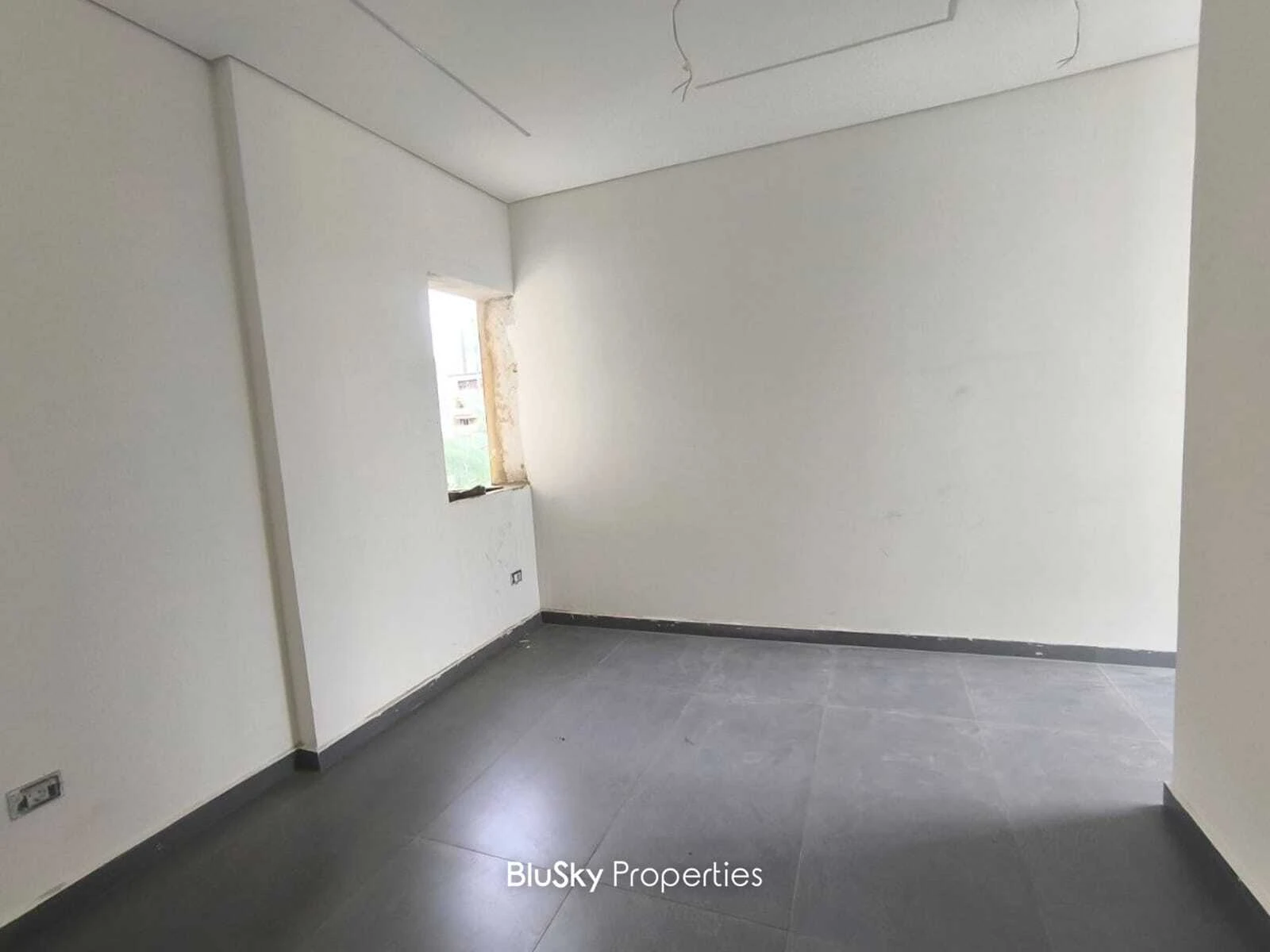 Office 110m² with Terrace for Sale in Jal El Dib — photo 5