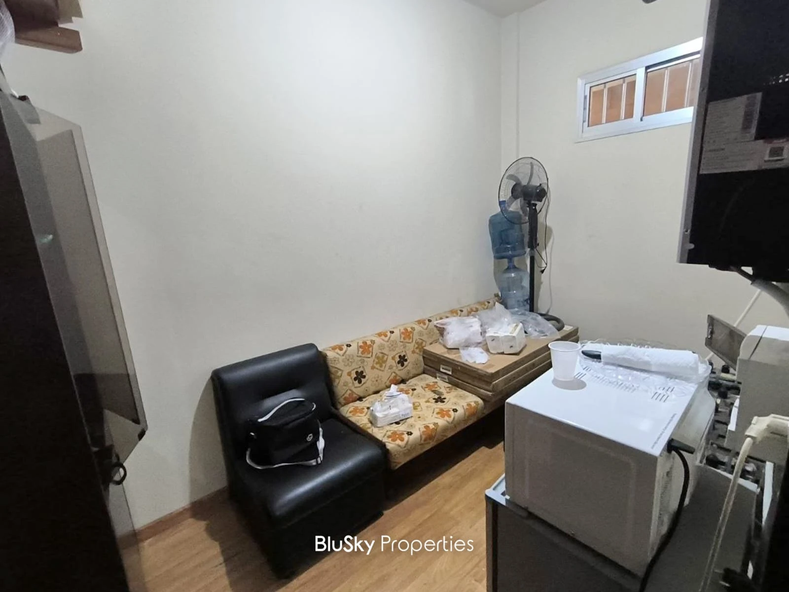 Office 120m² for Rent in Jal El Dib — photo 5