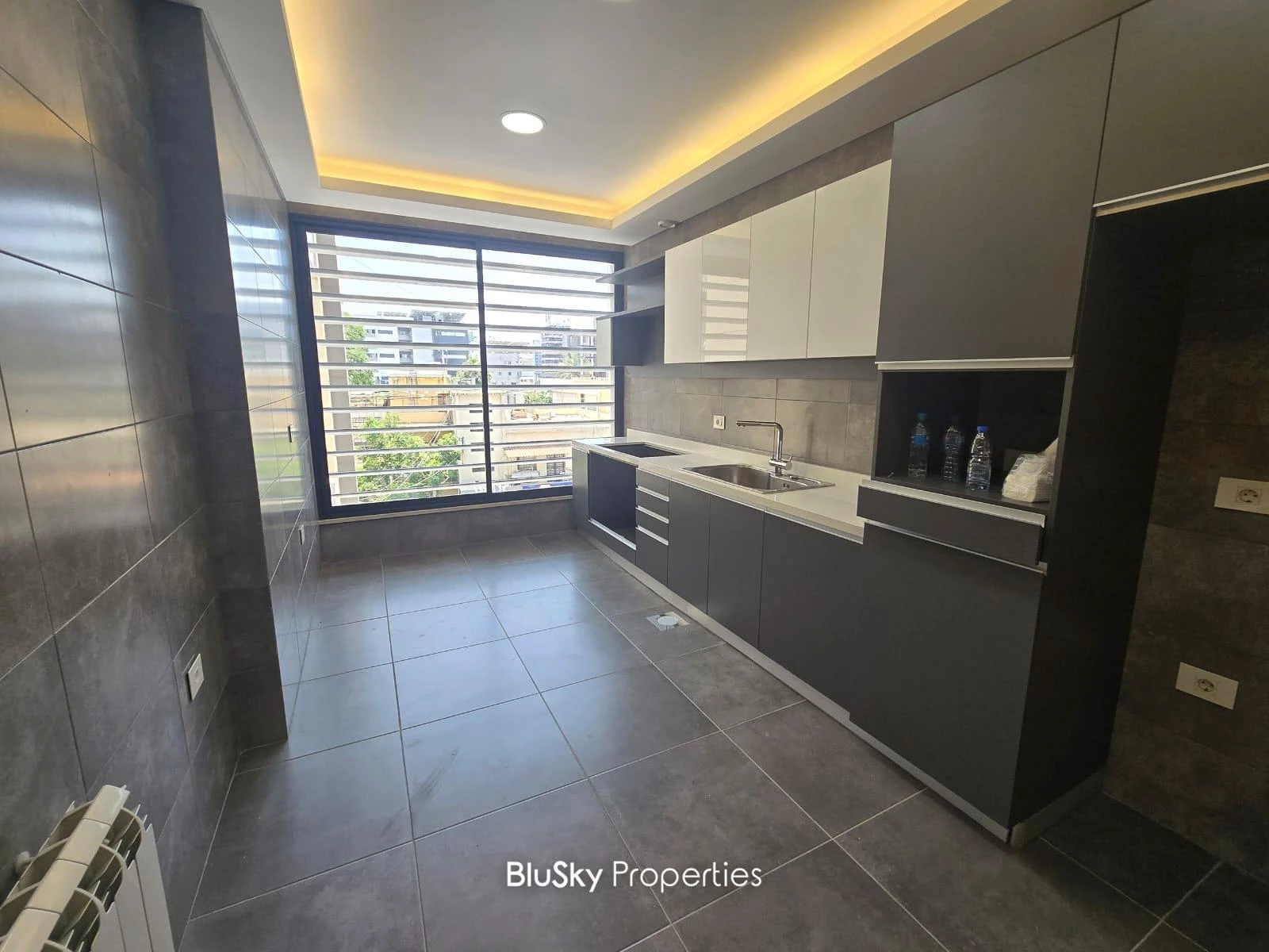 Apartment 160m² City View for Sale in Jal El Dib — photo 4