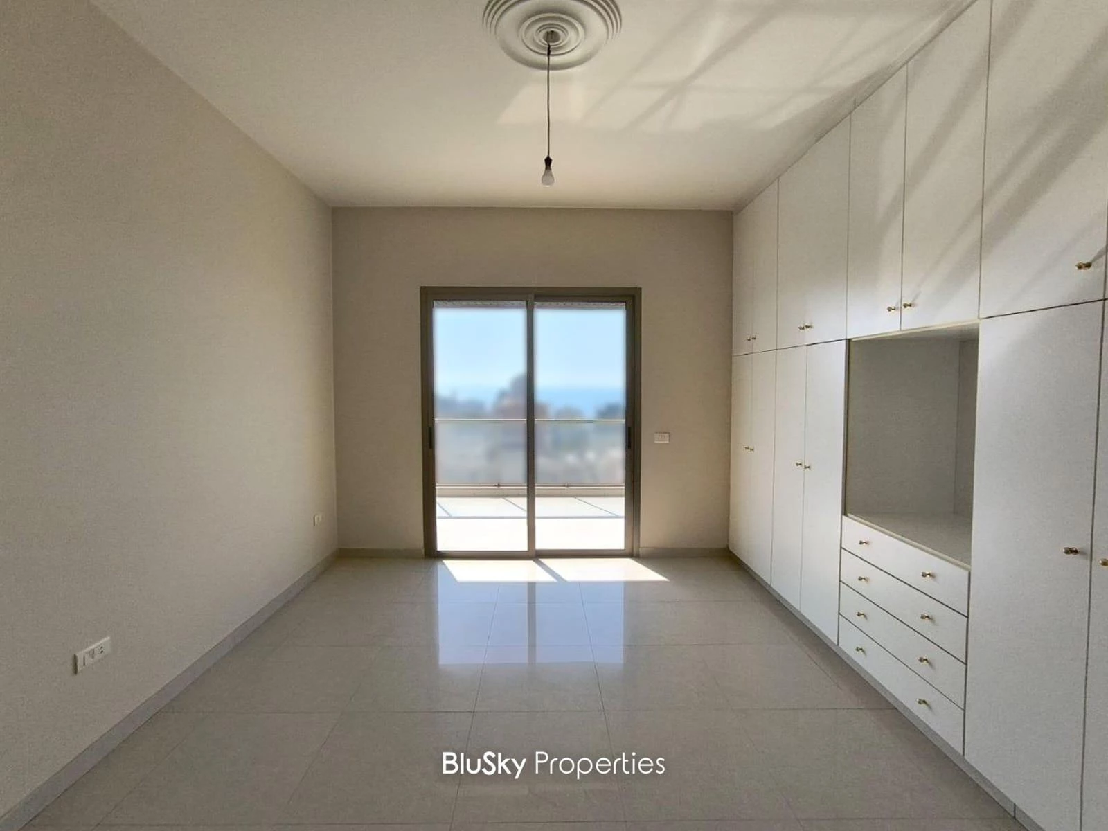 Apartment 264m² Sea View for Sale in Jal El Dib — photo 5