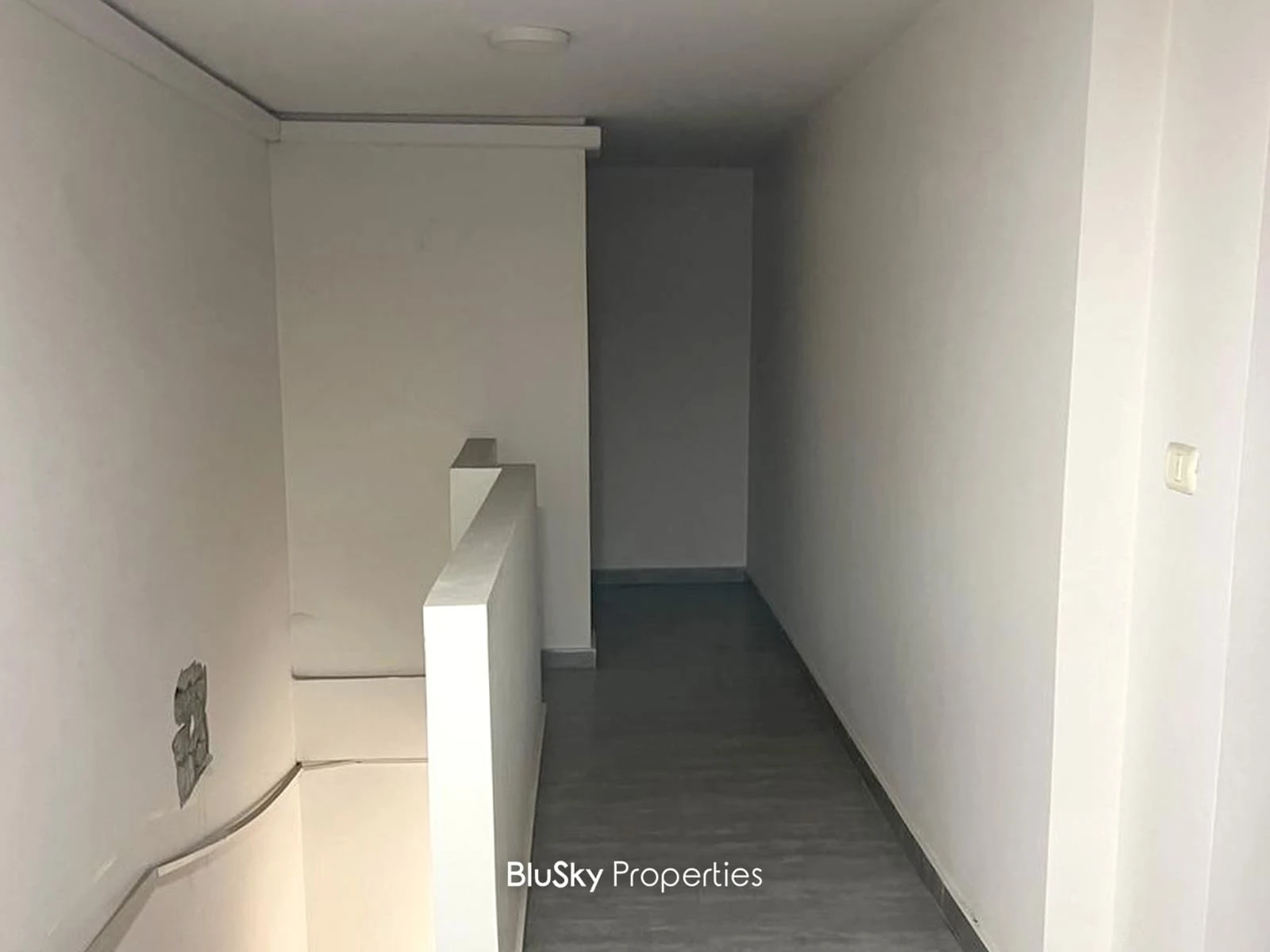 Shop 60m² for Rent in Jal El Dib — الصورة 2