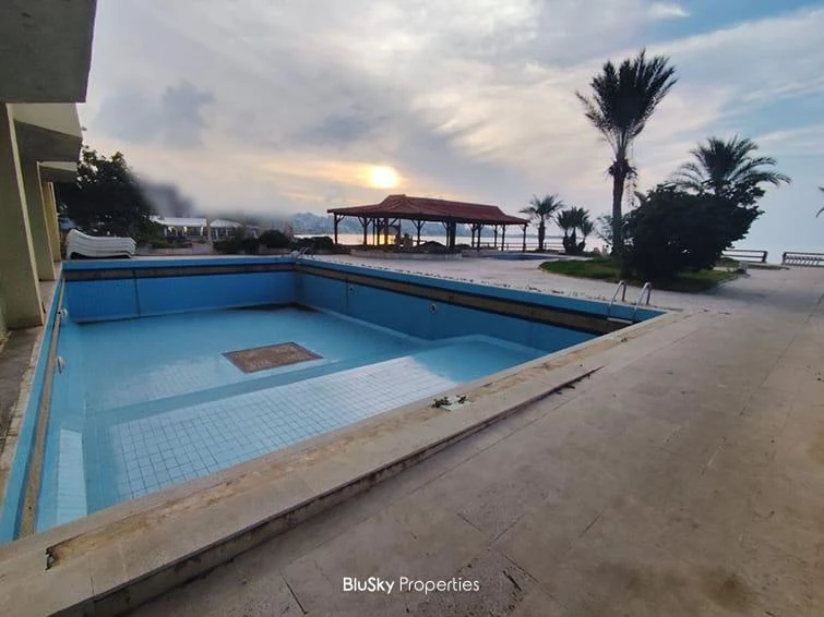 Hotel 4700m² for Sale in Jounieh — photo 3