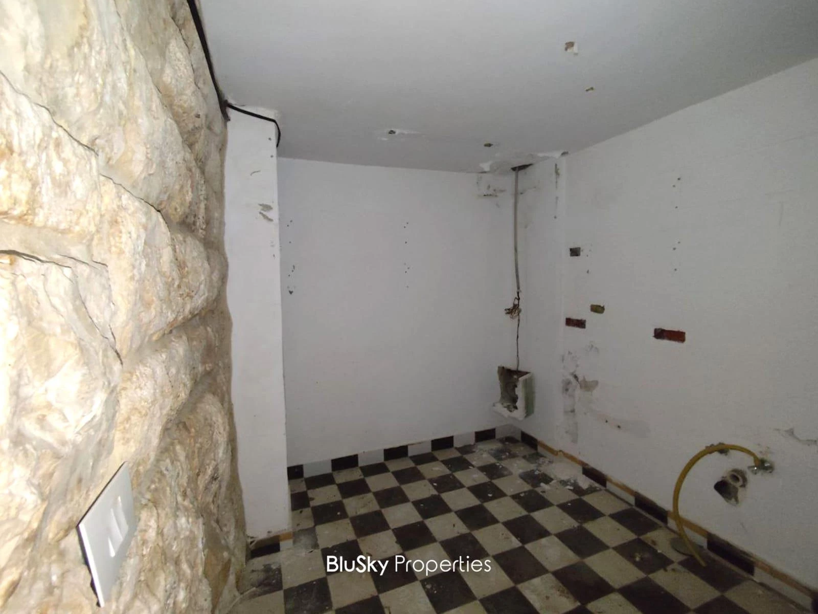 Shop 70m² for Rent in Jounieh — الصورة 5