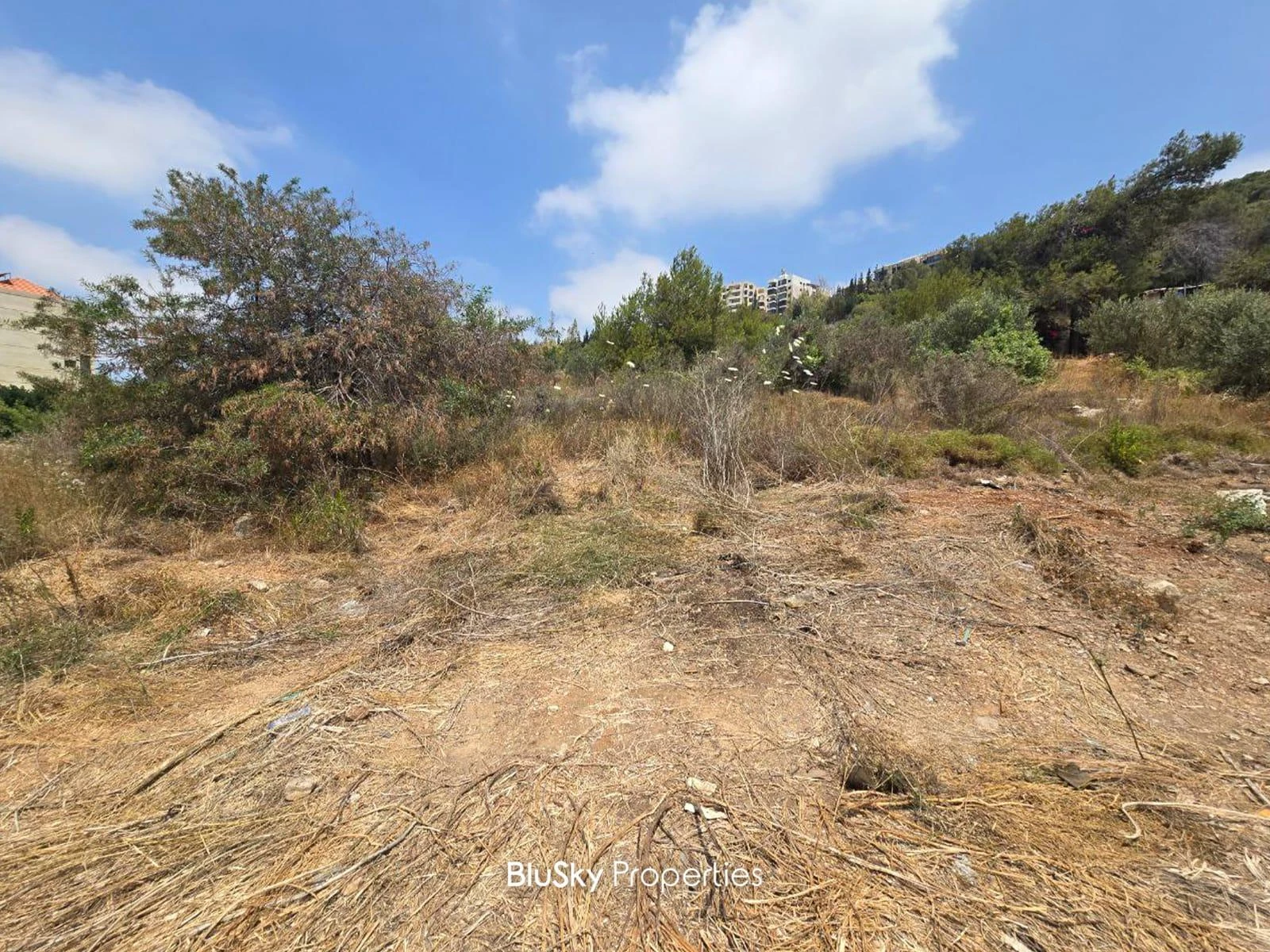 Land 2,311m² for Sale in Kahale — photo 1