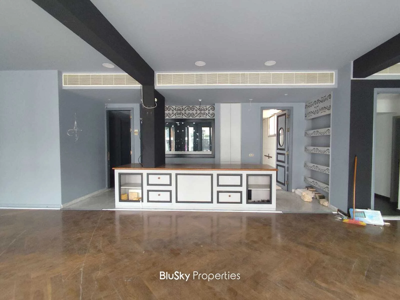 Shop 170m² for Rent in Kaslik — الصورة 3