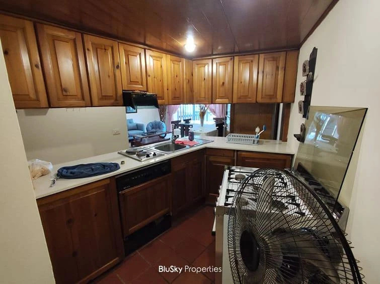 Chalet 200m² Terrace for Rent in Kaslik — الصورة 5
