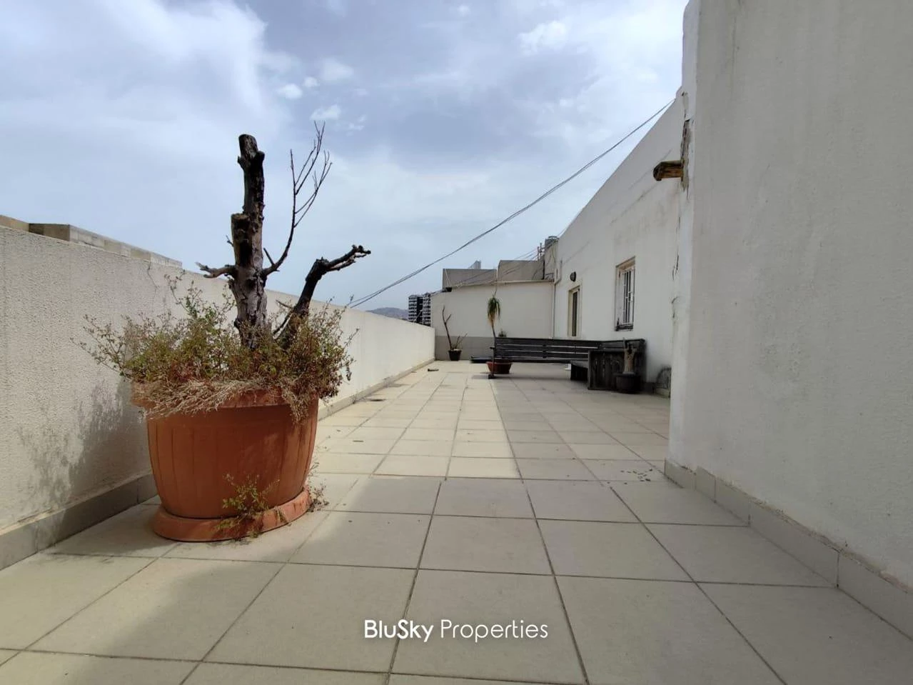 Apartment 220m² Terrace for Sale in Kaslik — photo 2