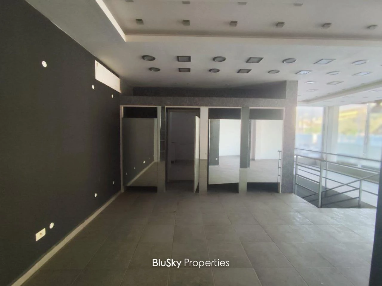 Shop Duplex 260m² for Rent in Kaslik — photo 2