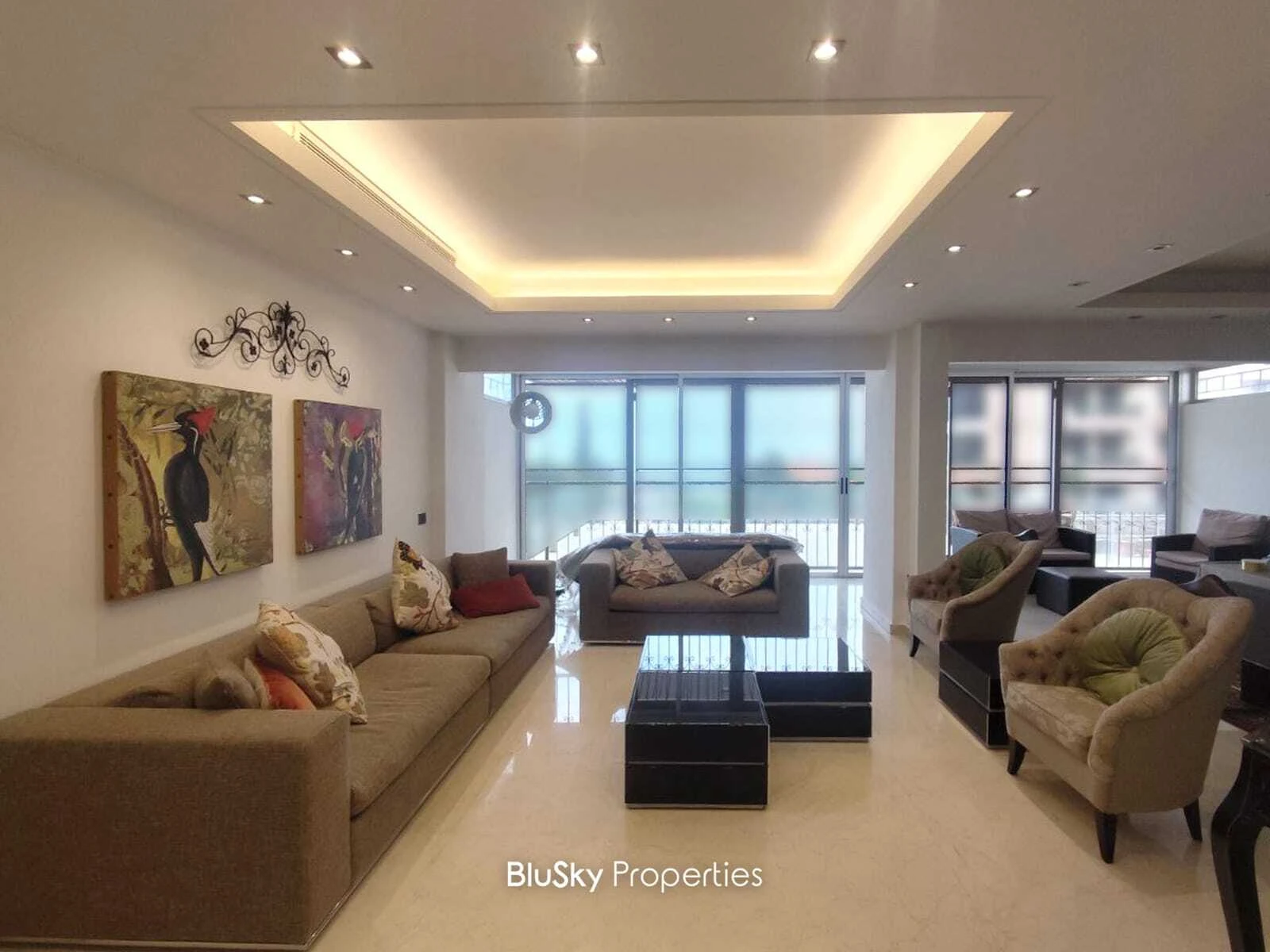 Apartment 300m² Terrace for Sale in Kaslik