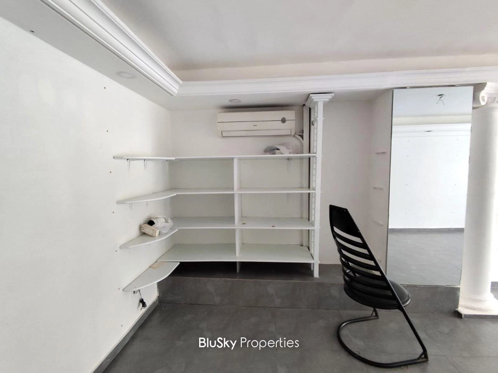 Shop 40m² for Rent in Kaslik — الصورة 2