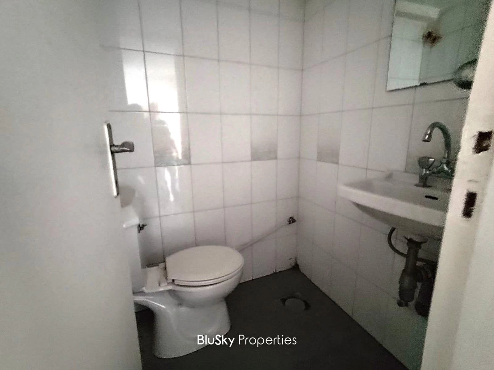 Shop 40m² for Rent in Kaslik — الصورة 4