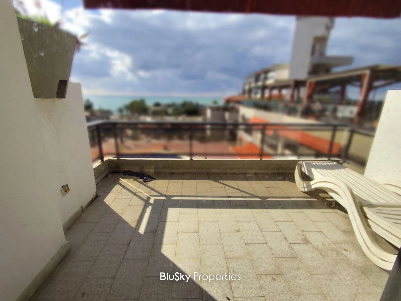 Chalet 62m² Balcony for Rent in Kaslik — الصورة 2