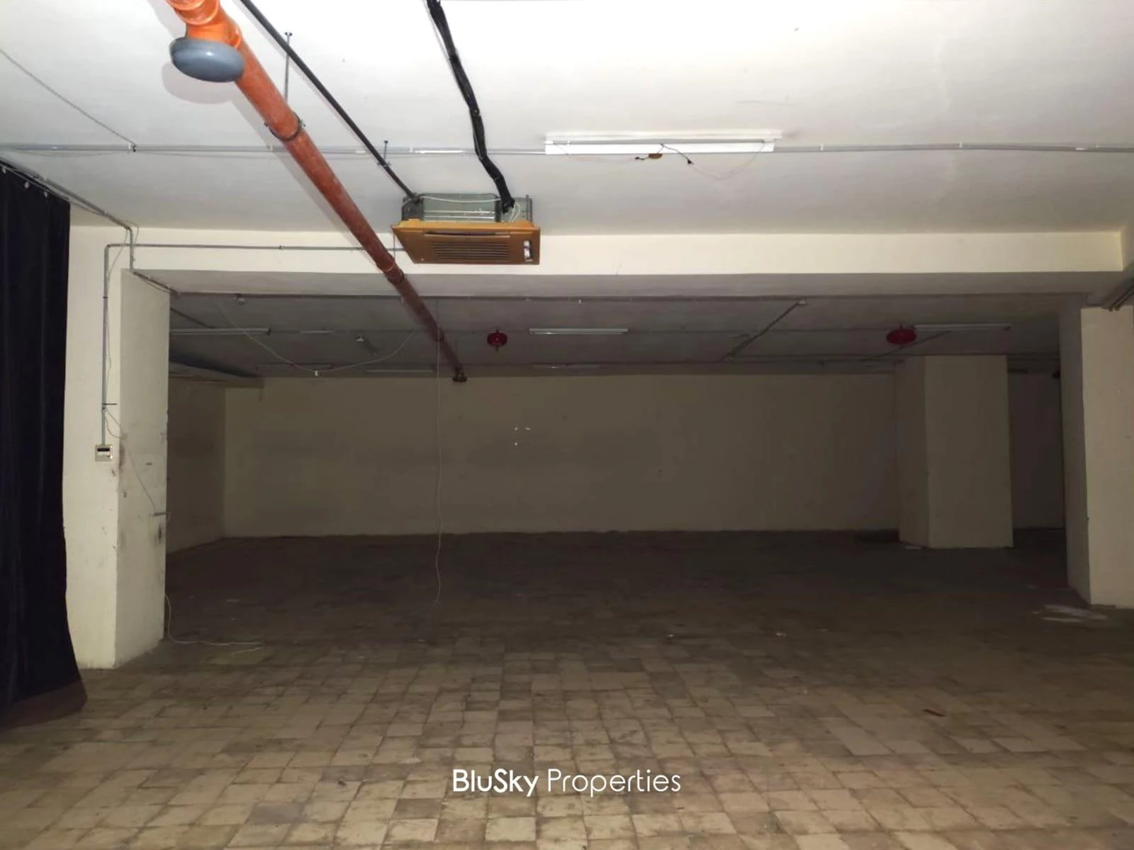 Shop 865m² Terrace for Rent in Kaslik — الصورة 5