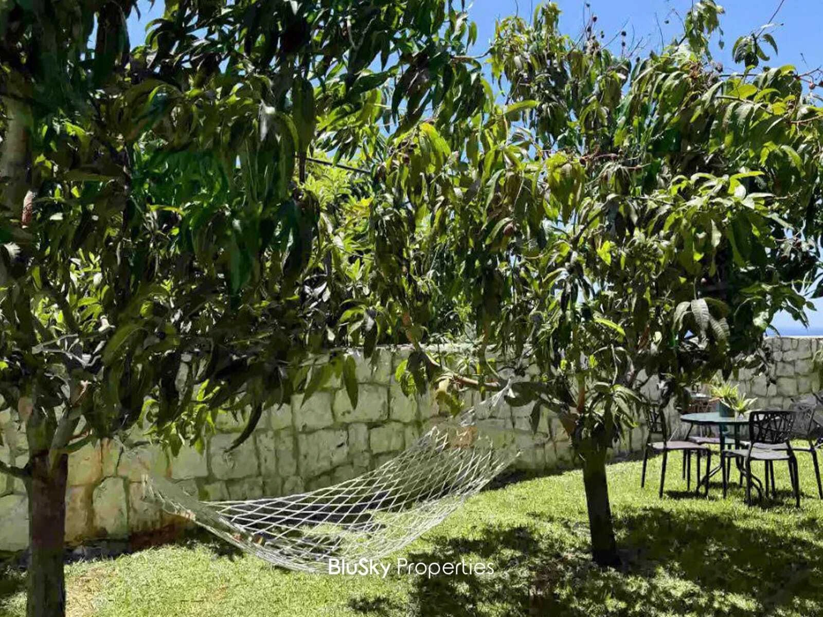 Villa 1,000m² Terrace for Sale in Kfarabida — photo 2