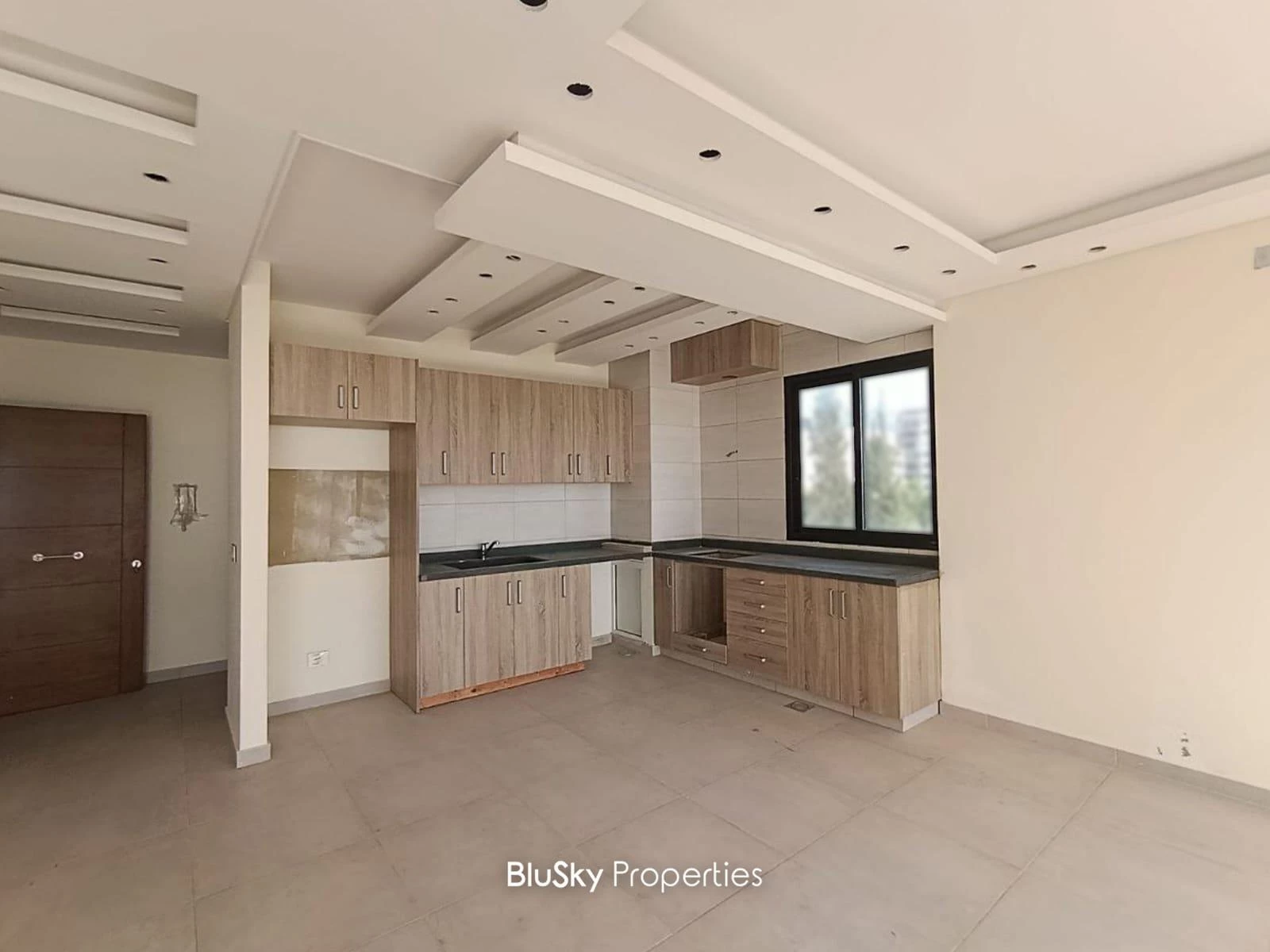 Apartment 110m² Sea View for Sale in Kfaryassine — الصورة 2