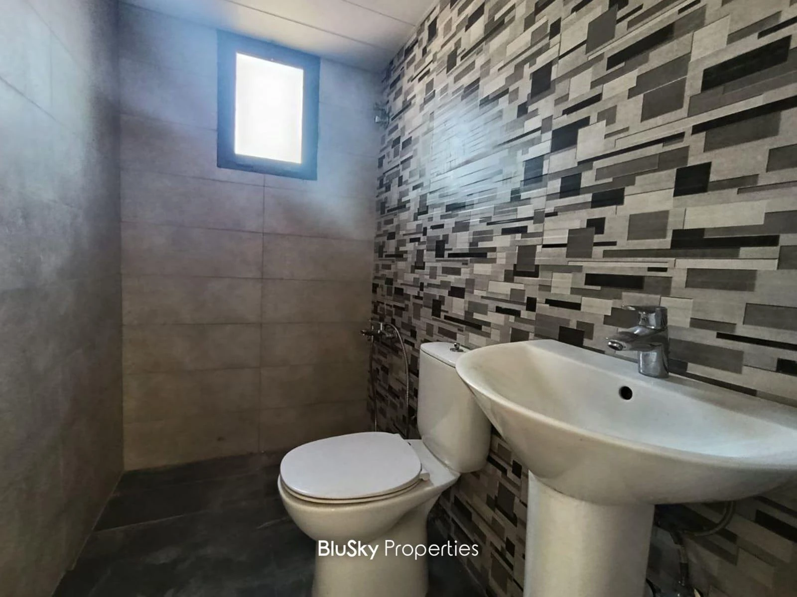 Apartment 110m² Sea View for Sale in Kfaryassine — الصورة 5