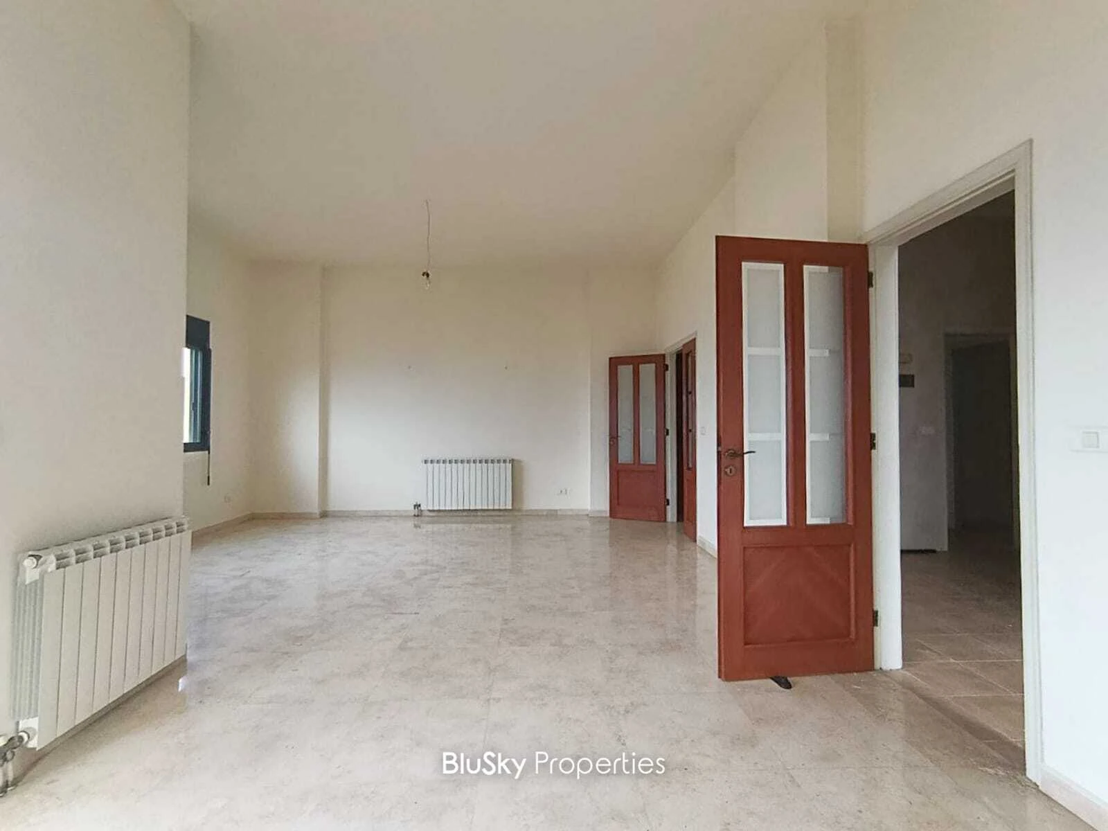 Apartment 155m² Terrace for Sale in Kfaryassine