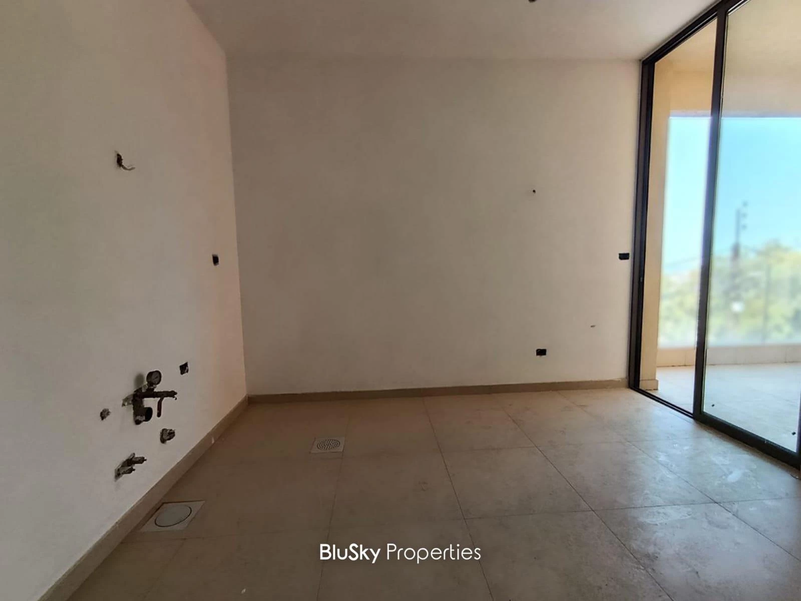 Apartment 165m² Sea View for Sale in Kfarhbab — photo 2