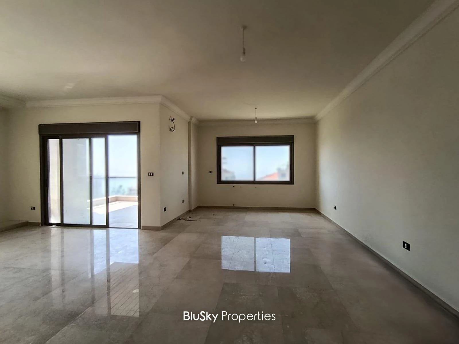Apartment 195m² Sea View for Sale in Kfarhbab