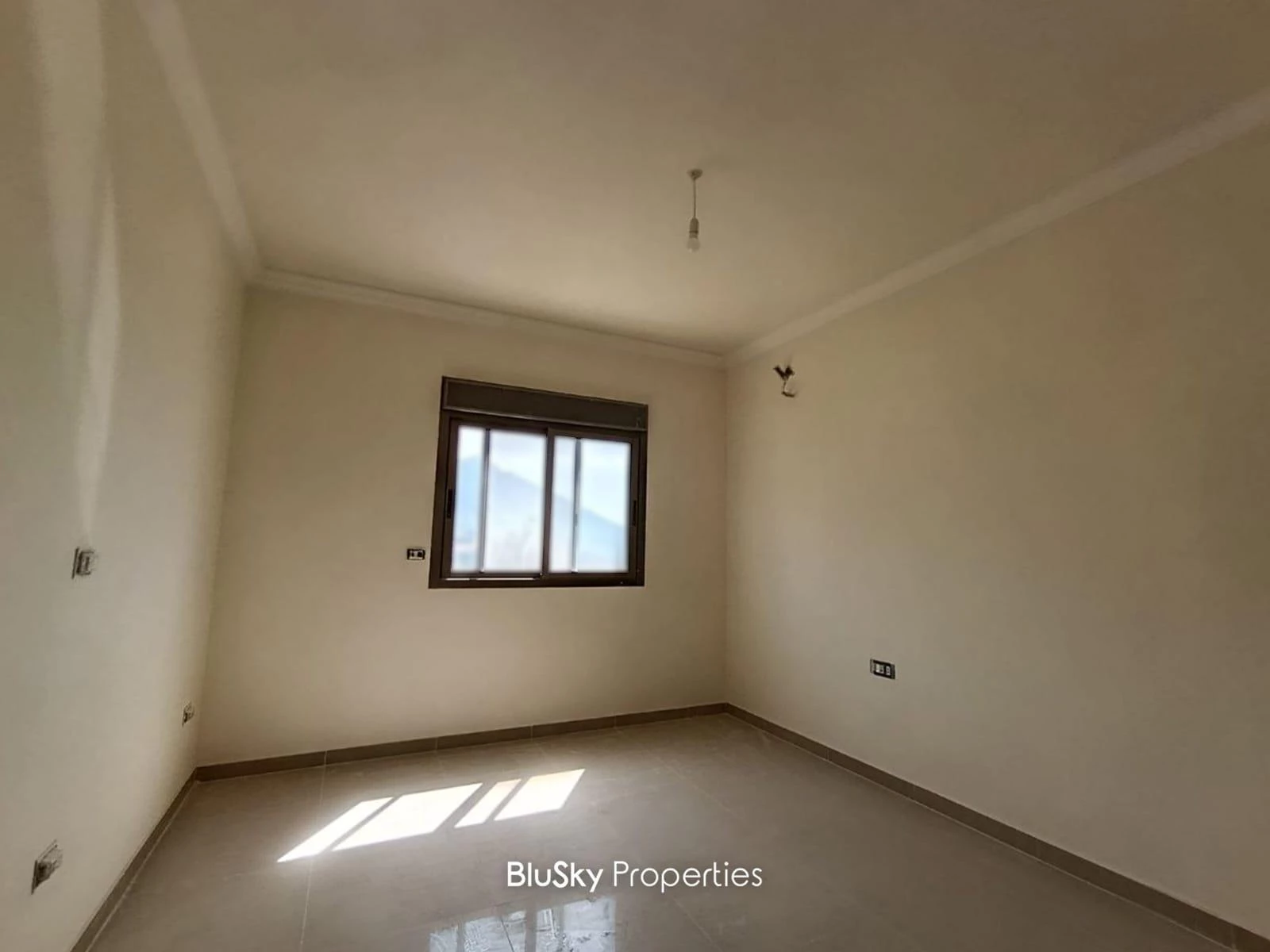 Apartment 195m² Sea View for Sale in Kfarhbab — photo 4
