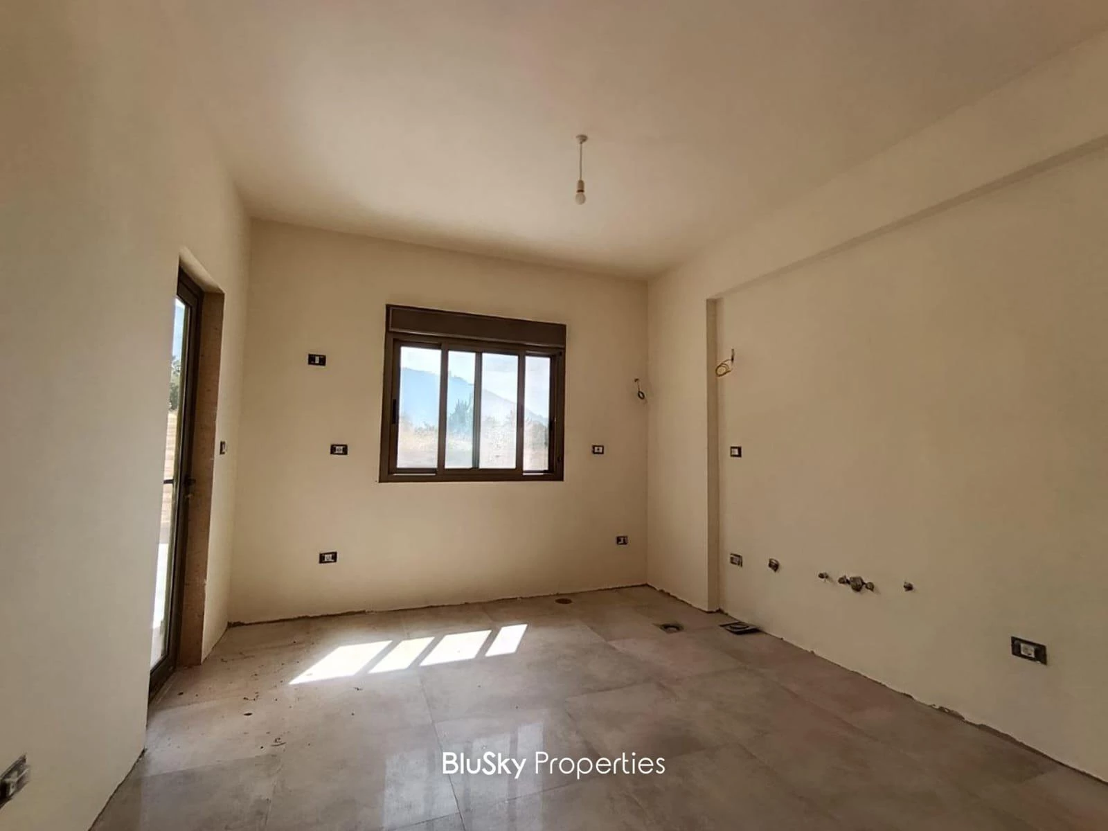 Apartment 200m² Terrace for Sale in Kfarhbab — الصورة 2