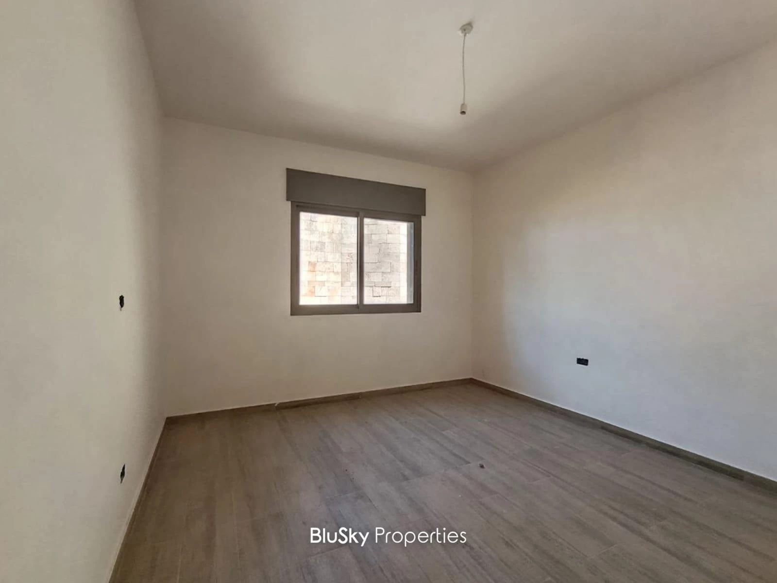 Apartment 230m² Sea View for Sale in Kfarhbab — photo 3