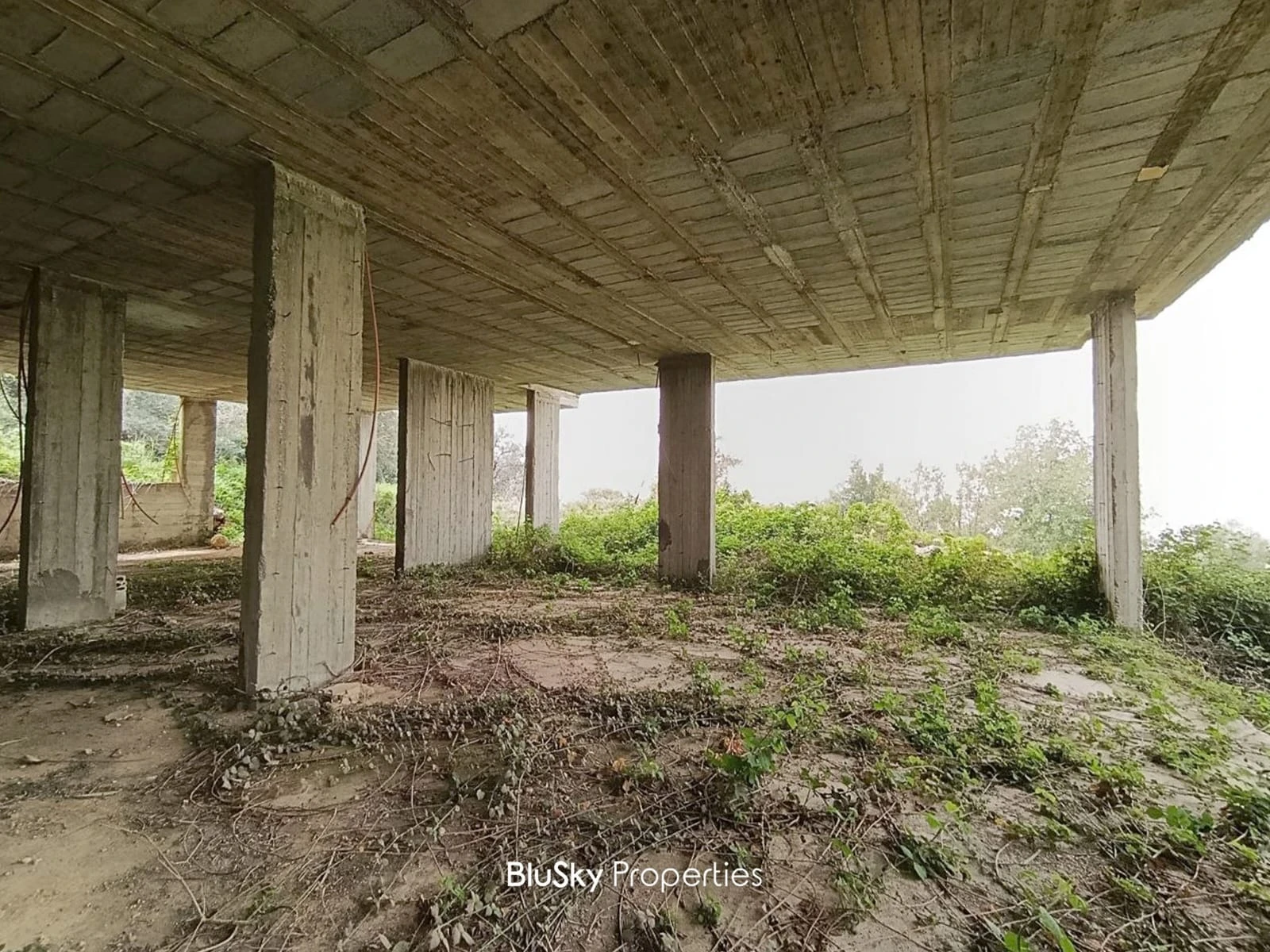 Stand Alone House 230m² with Land for Sale in Kfarmashoun — الصورة 4