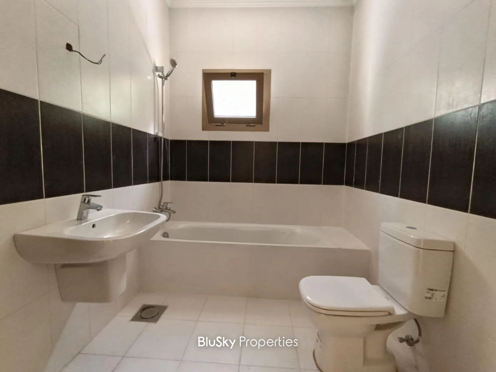 Apartment 234m² Sea View for Sale in Kfarhbab — photo 5
