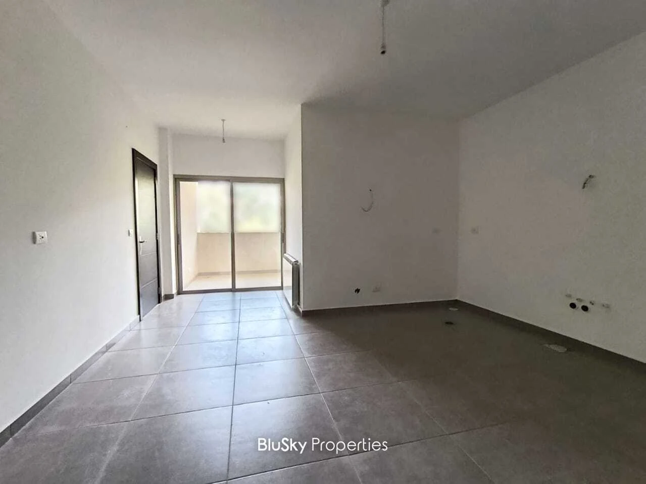 Apartment 234m² Mountain View for Sale in Kfarhbab — photo 3