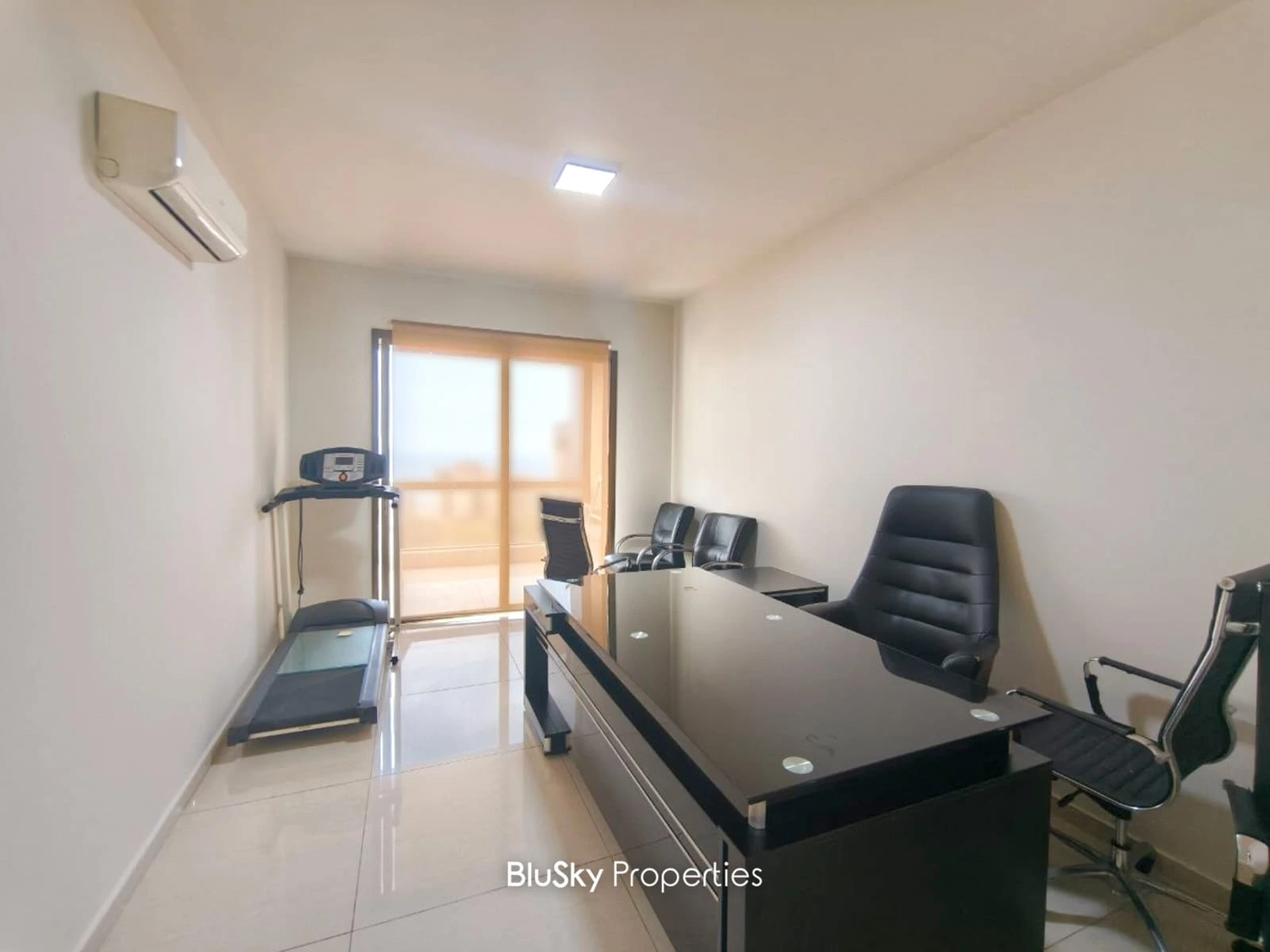 Apartment 240m² with Sea View for Rent in Kfarhbab — photo 3