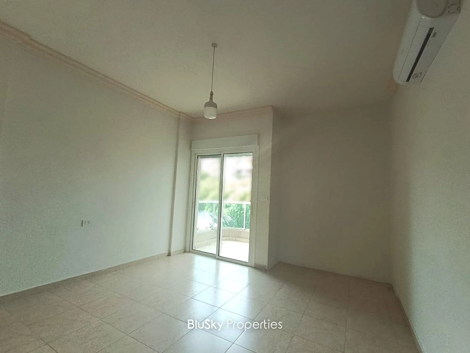 Apartment 240m² 3 Beds for Sale or Rent in Kfarhbab — الصورة 4