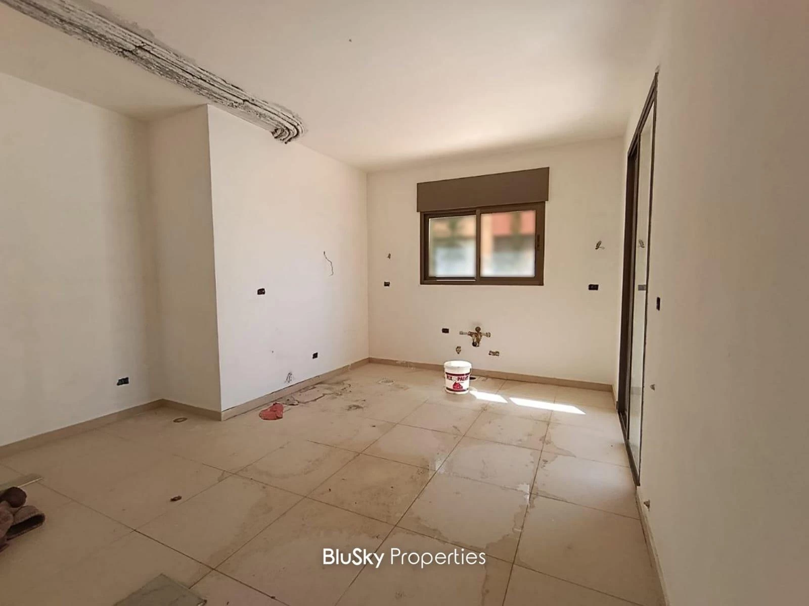 Apartment 242m² Terrace for Sale in Kfarhbab — photo 5