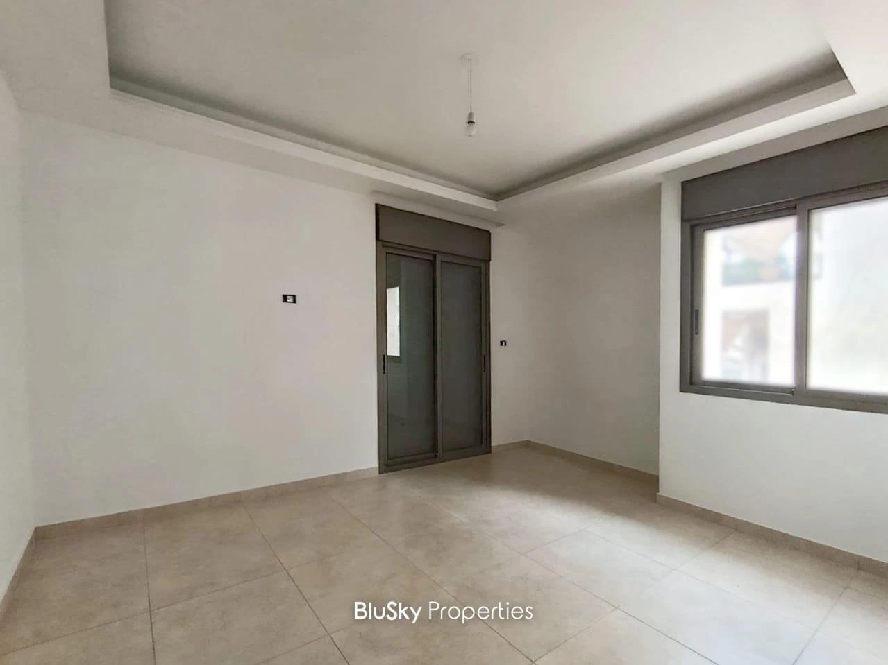Apartment 250m² Sea View for Rent in Kfarhbab — photo 2