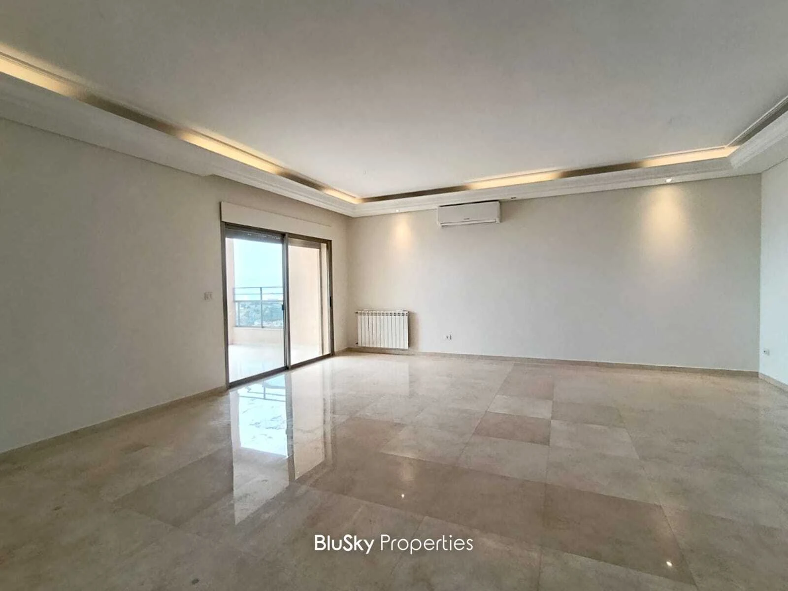 Apartment 320m² Sea View for Sale in Kfarhbab