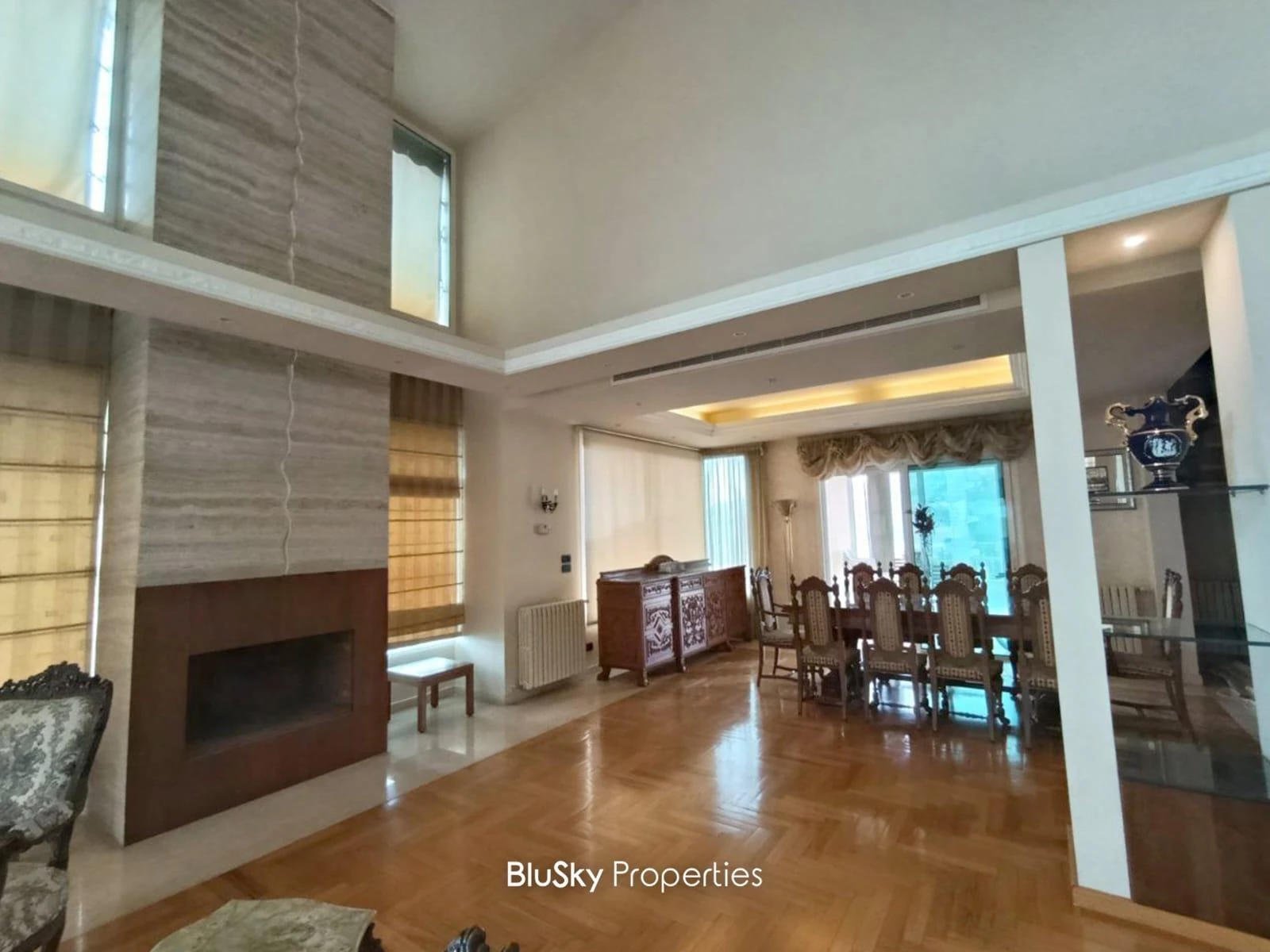 Duplex 700m² Sea View for Sale or Rent in Kfarhbab — photo 3